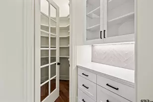 2017 Hollystone, Tyler, TX 75703 - Photo 16