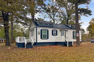 4801 Woodcastle Dr, Chandler, TX 75758 - Photo 4