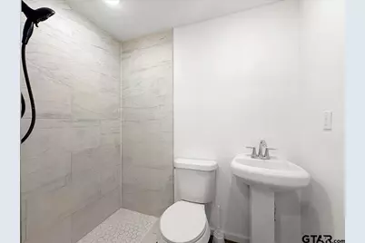 4801 Woodcastle Drive, Chandler, TX 75758 - Photo 14