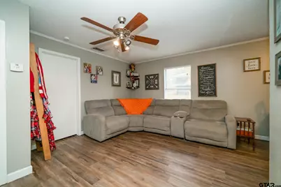 208 E Center St, White Oak, TX 75693 - Photo 10