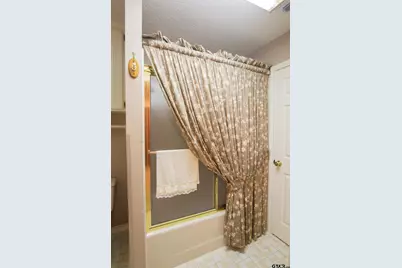 5900 Stoneleigh Dr, Tyler, TX 75703 - Photo 24