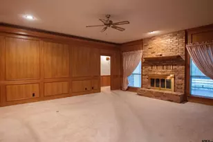 5900 Stoneleigh Dr, Tyler, TX 75703 - Photo 4