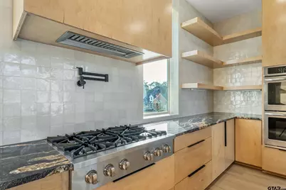 2339 Knights Court, Tyler, TX 75703 - Photo 10