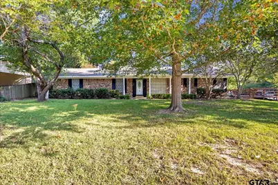 303 Jane Ln, Lindale, TX 75771 - Photo 2