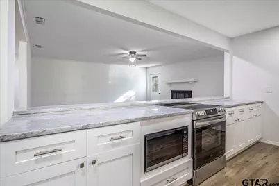 303 Jane Ln, Lindale, TX 75771 - Photo 8