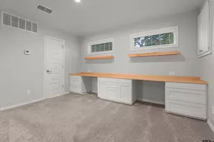 700 Oxford Dr, Tyler, TX 75703 - Photo 18