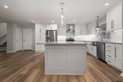 700 Oxford Drive, Tyler, TX 75703 - Photo 14