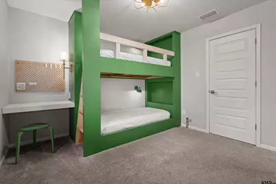 700 Oxford Drive, Tyler, TX 75703 - Photo 30