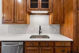 16840 Terrebonne Dr, Tyler, TX 75703 - Photo 12