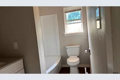 12632 C R 313, Tyler, TX 75708 - Photo 8