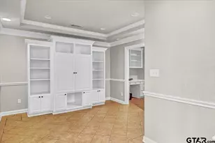 1017 E Olive St, Tyler, TX 75702 - Photo 8