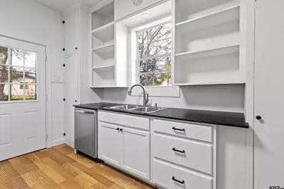 204 W Jones, Longview, TX 75602 - Photo 14