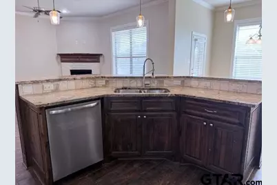207 Bedford, Bullard, TX 75757 - Photo 10