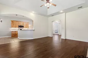 19443 Sara Ln, Flint, TX 75762 - Photo 14