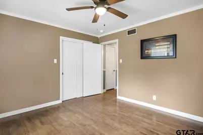 2216 Pleasent Dr, Tyler, TX 75701 - Photo 14