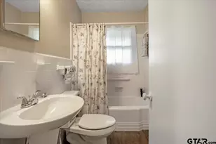 2216 Pleasent Dr, Tyler, TX 75701 - Photo 12