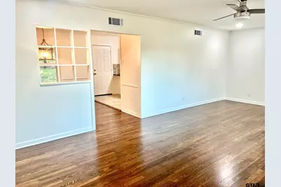 2923 Birdwell Drive, Tyler, TX 75701 - Photo 4