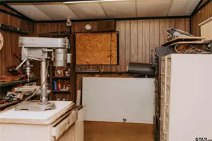 1609 County Rd 2626, Wells, TX 75976 - Photo 10