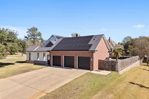1581 Holcomb Cir, Tyler, TX 75703 - Photo 2