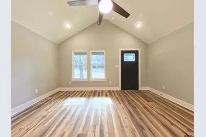 504 Post Oak Dr, Bullard, TX 75757 - Photo 2