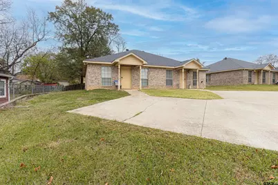 1320/1322 E Houston St, Tyler, TX 75702 - Photo 2
