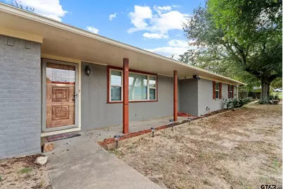 3217 Libbie St, Tyler, TX 75707 - Photo 2