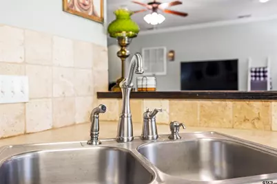 16785 S Lakeview Dr, Troup, TX 75789 - Photo 10