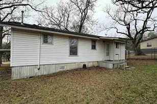 305 E Front St, Arp, TX 75750 - Photo 22