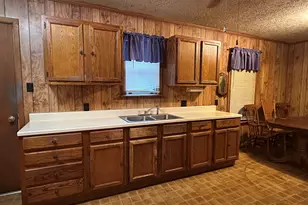 305 E Front St, Arp, TX 75750 - Photo 8