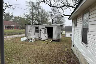 305 E Front St, Arp, TX 75750 - Photo 20