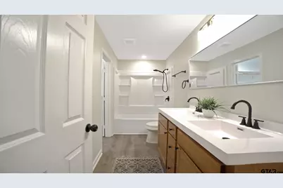 915 Britton, Tyler, TX 75701 - Photo 16