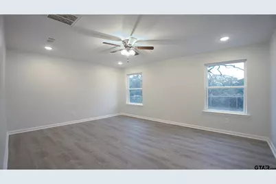 915 Britton, Tyler, TX 75701 - Photo 14
