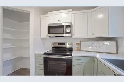 915 Britton, Tyler, TX 75701 - Photo 10