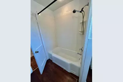 1101 W Elk St, Henderson, TX 75652 - Photo 10