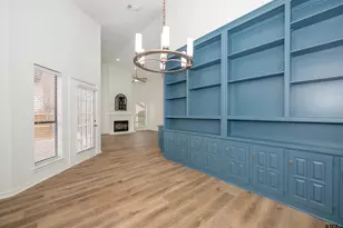 5819 Hollytree, Tyler, TX 75703 - Photo 10