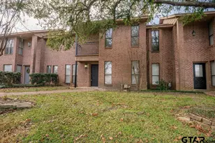 5827 Hollytree, Tyler, TX 75703 - Photo 1