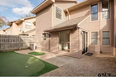 5827 Hollytree, Tyler, TX 75703 - Photo 32