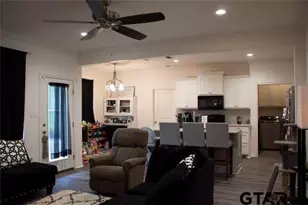 604 Head St, Palestine, TX 75801 - Photo 10