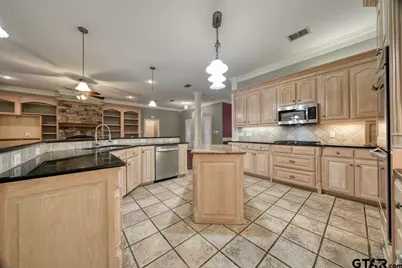 215 Clubview Dr, Hideaway, TX 75771 - Photo 18