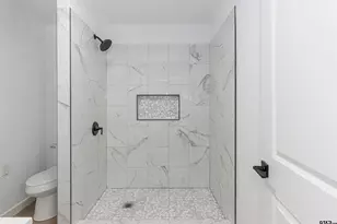 112 An County Road 1370, Palestine, TX 75801 - Photo 12