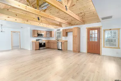 112 An County Road 1370, Palestine, TX 75801 - Photo 6