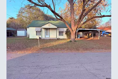 303 Jeannine St, Winnsboro, TX 75494 - Photo 1