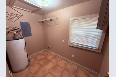 303 Jeannine St, Winnsboro, TX 75494 - Photo 8