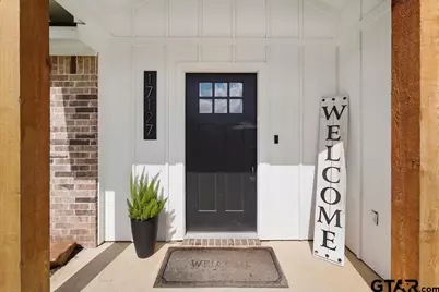 17127 Meadowview Ln, Lindale, TX 75771 - Photo 2