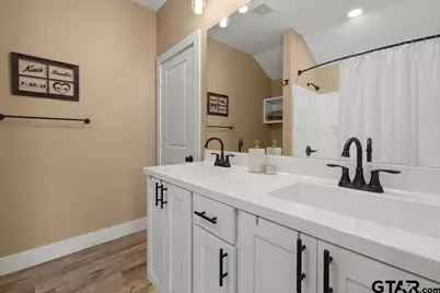 17127 Meadowview Ln, Lindale, TX 75771 - Photo 16