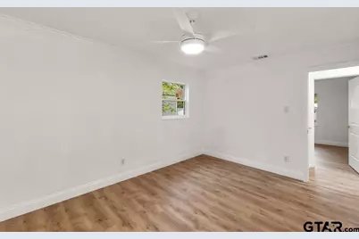 2424 E Devine St, Tyler, TX 75701 - Photo 26