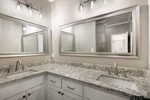 304 E Cottonwood, Overton, TX 75684 - Photo 24