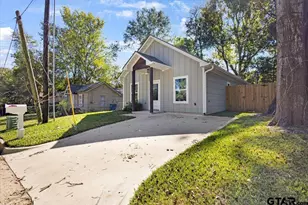 304 E Cottonwood, Overton, TX 75684 - Photo 2