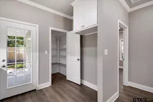 304 E Cottonwood, Overton, TX 75684 - Photo 16