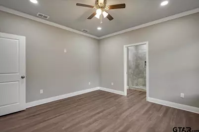 304 E Cottonwood, Overton, TX 75684 - Photo 20